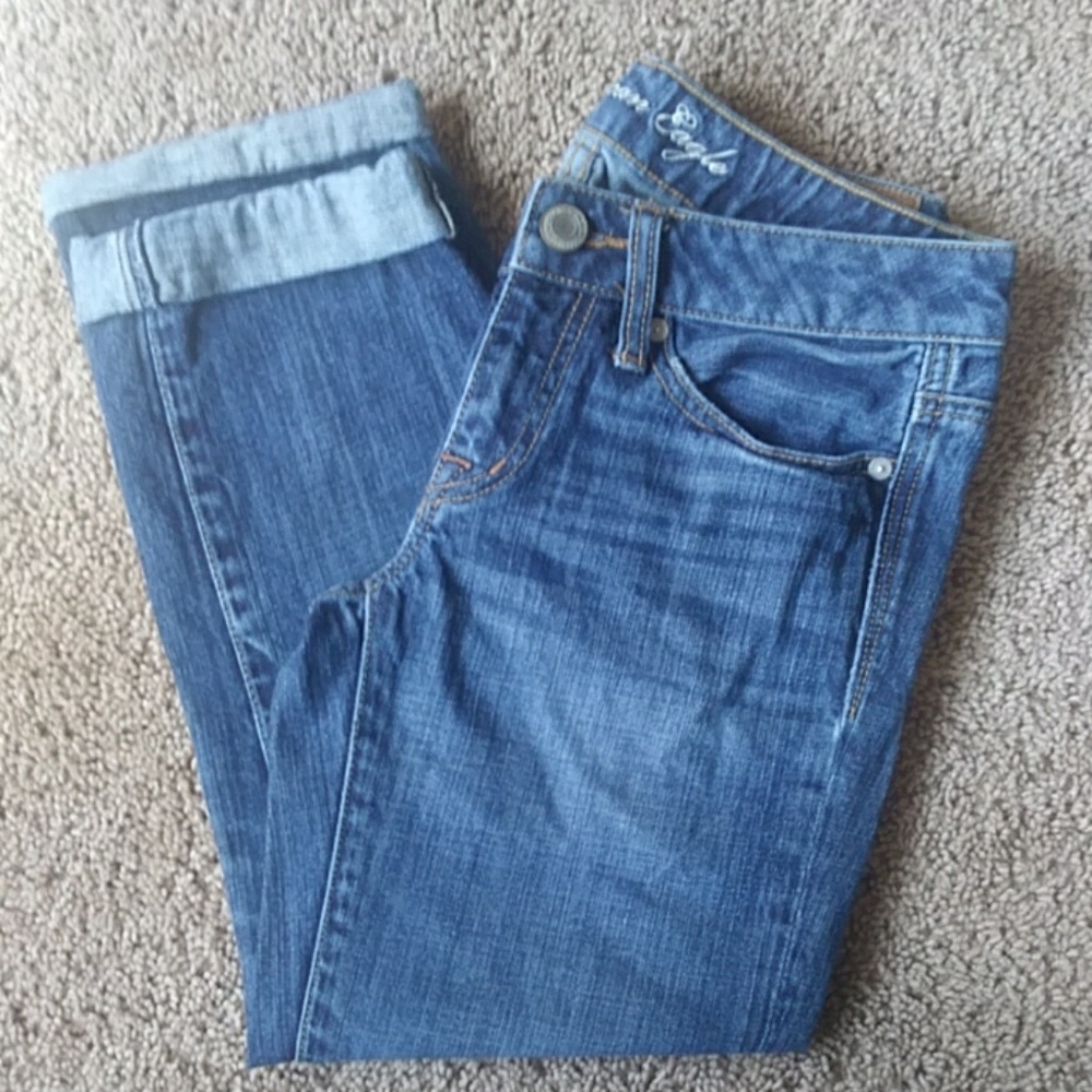 American Eagle capri boy fit